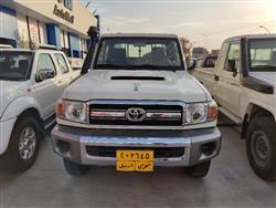 تويوتا لاند كروزر 70 بيك اب